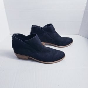 DV BY DOLCE VITA HEELED ANKLE BOOTS BLACK AND BROWN SIZE 7.5